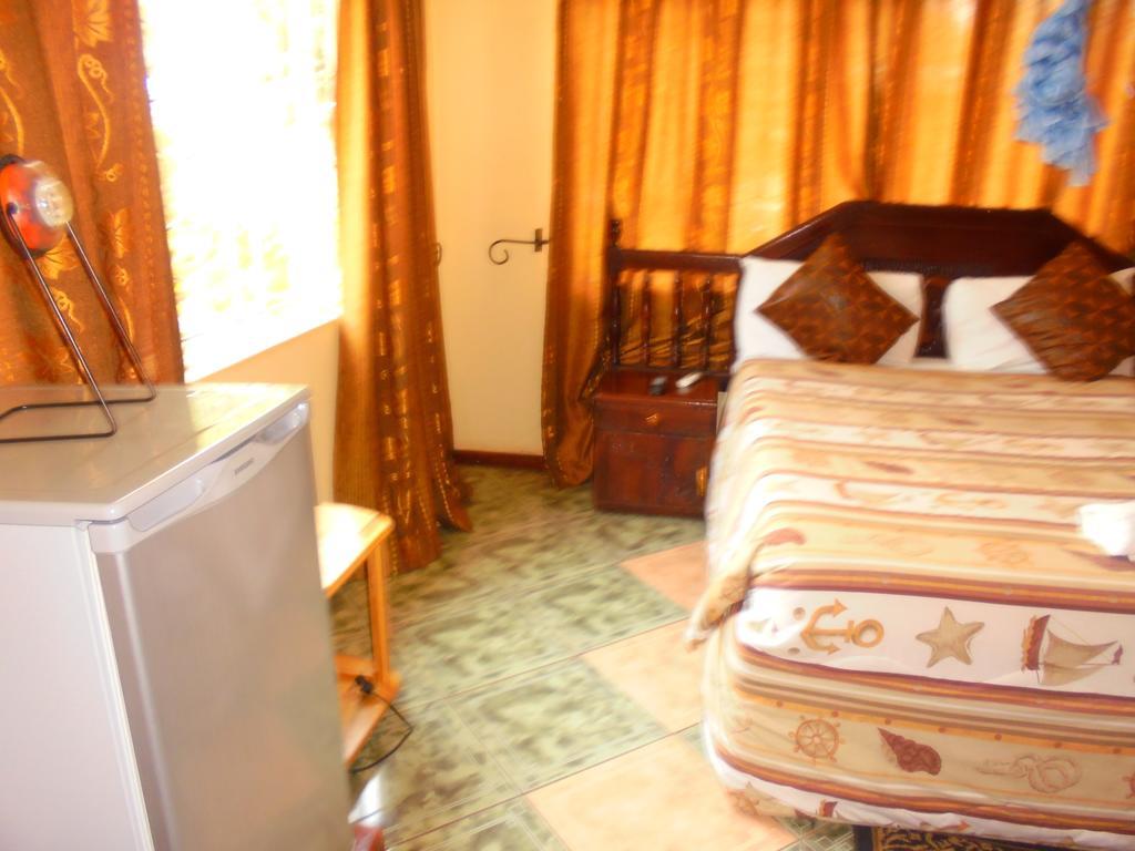 White Rose Lodge Livingstone Zimmer foto