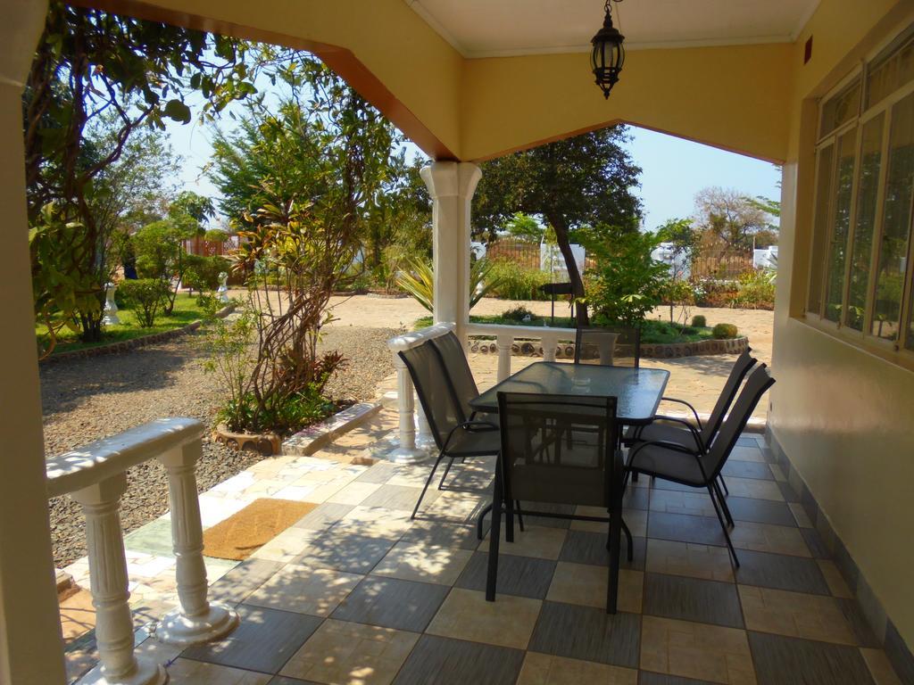 White Rose Lodge Livingstone Exterior foto